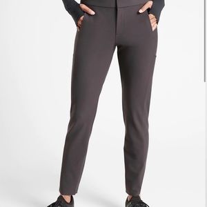 NWT Athleta Stellar Trouser in black